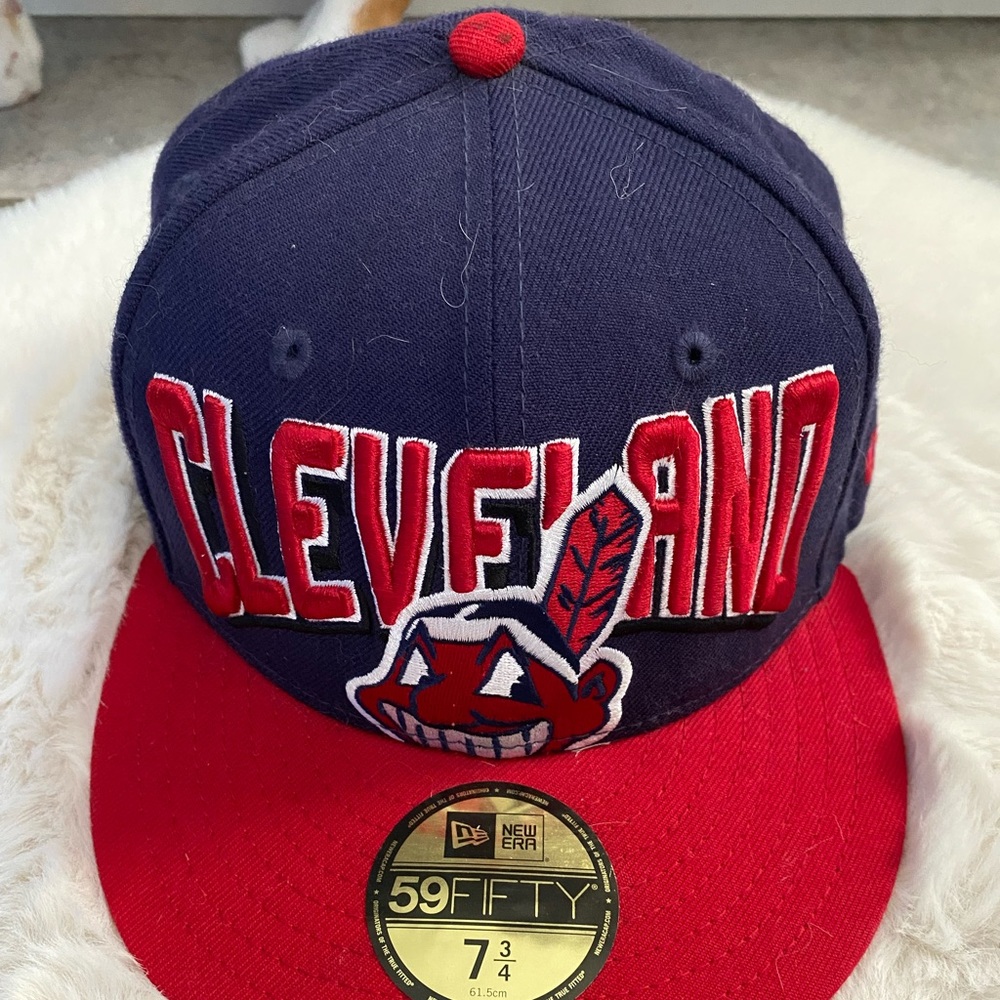 Lids Cleveland fitted baseball cap size 7 3/4